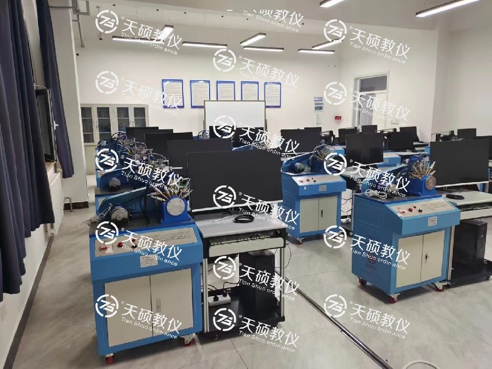 前方不斷傳來捷報(bào)！????多個(gè)實(shí)驗(yàn)實(shí)訓(xùn)室交付驗(yàn)收完成！機(jī)械原理、機(jī)械設(shè)計(jì)實(shí)驗(yàn)室，機(jī)械制圖實(shí)訓(xùn)室和液壓實(shí)訓(xùn)室！